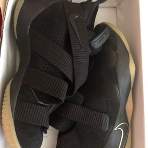 Nike Lebron Soldier 11's